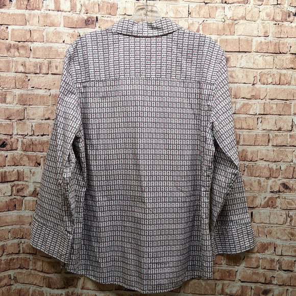 Foxcroft Wrinkle Free Shaped Fit Button Down Blouse Size 12 - Picture 8 of 12
